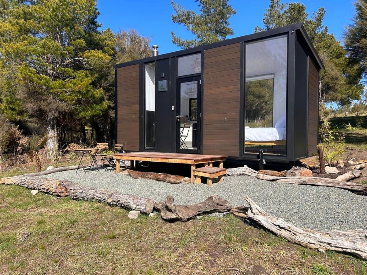 Ruru Tiny House By Tiny Away Vila Rangihaeata Exterior foto